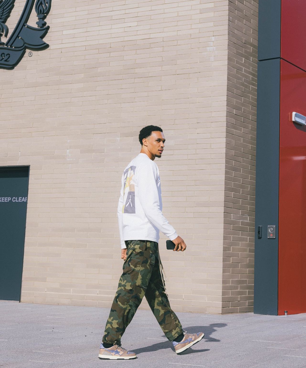 Admire the CLASSY fashion of Alexander-Arnold - one of Liverpool’s most ...